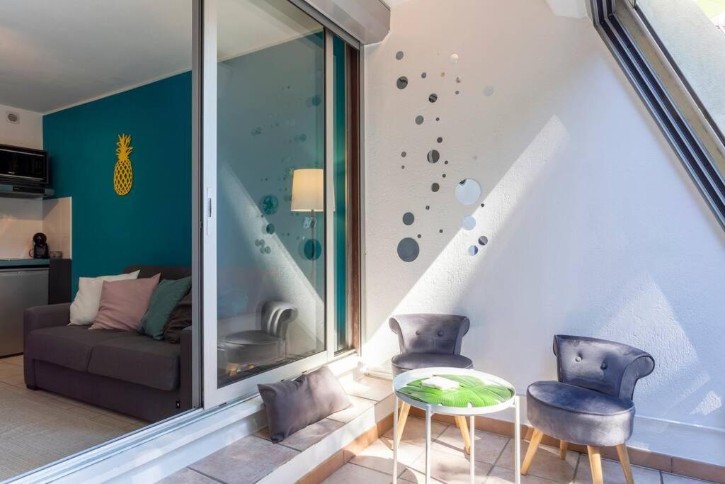 Chez Alexandra - Elegant Studio Avec Parking A Proximite Des Plages Ла Гранде-Моте Екстериор снимка
